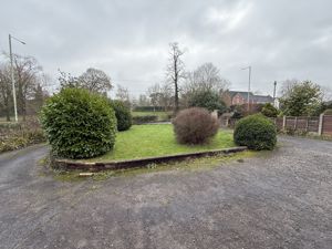 Photo 1- click for photo gallery